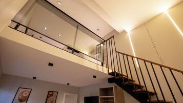 Family Triple Room | 1 bedroom, in-room safe, desk, laptop workspace