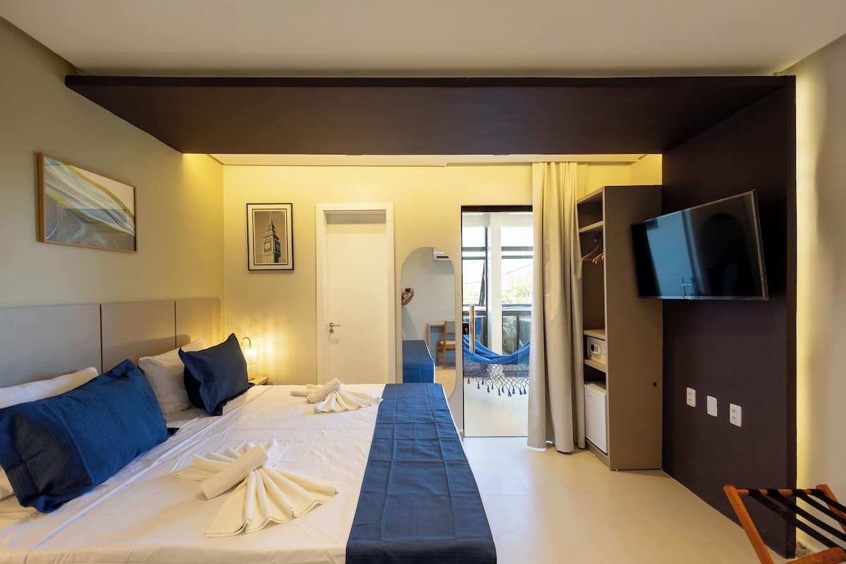 Superior dubbelrum - 1 kingsize-säng | 1 sovrum, värdeförvaringsskåp på rummet och skrivbord