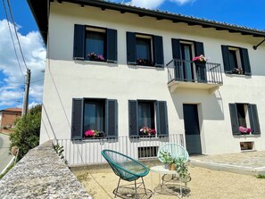 Terrace/patio - A corner of relax and nature (Castell'Alfero)