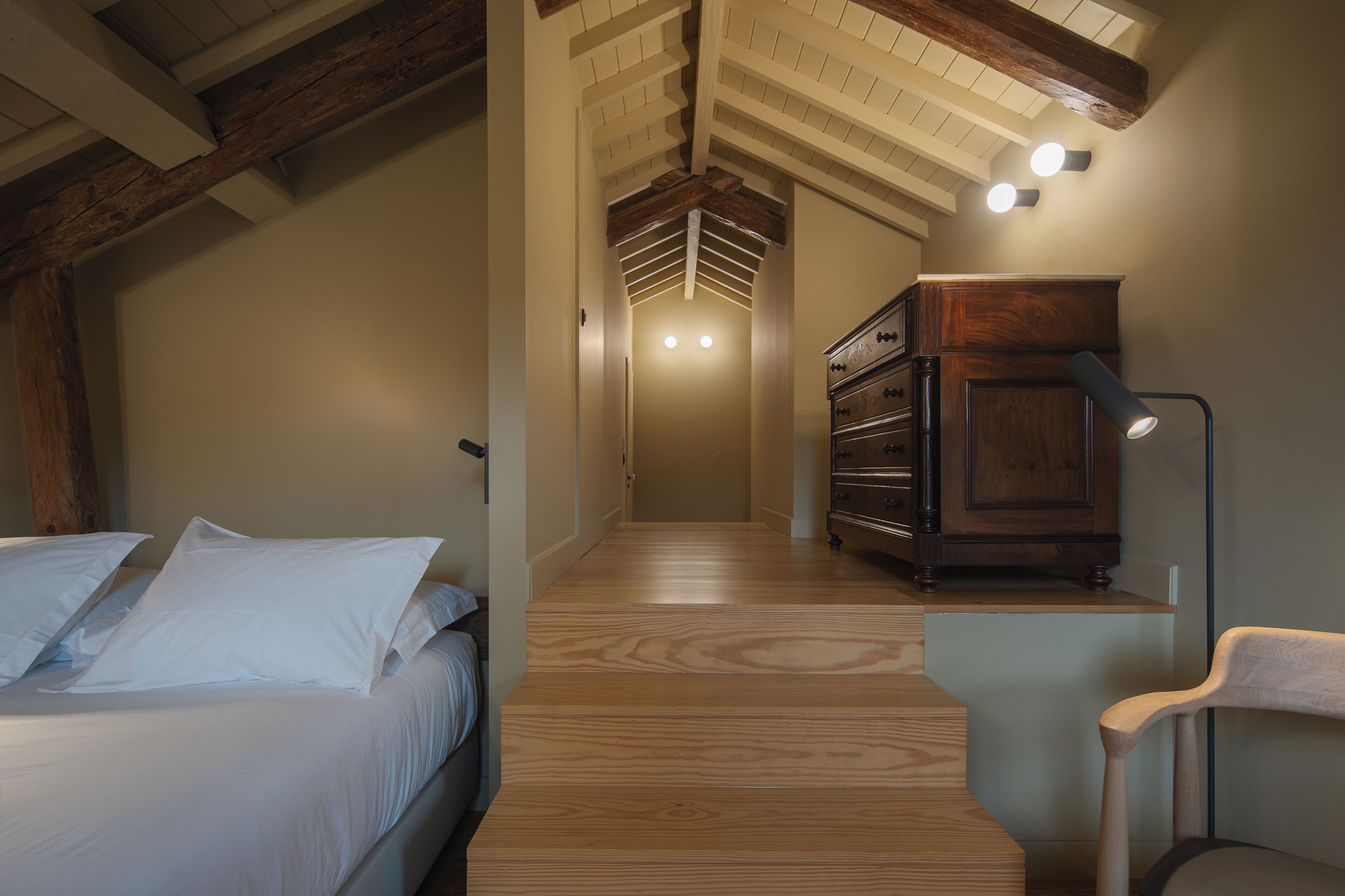 Family House, Mountain View, Garden Area | Free WiFi, bed sheets