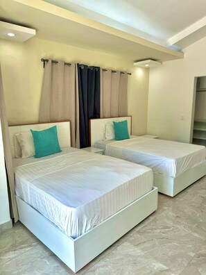 3 habitaciones, tabla de planchar con plancha y wifi gratis 