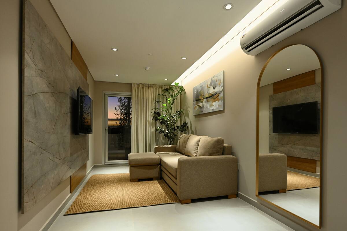 Comfort Apartment, 1 Bedroom, Balcony | Living area