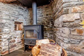 Interior - 3 Bed in Appledore (oc-t32218) (Appledore)