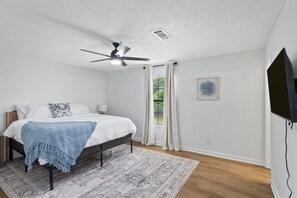 3 Schlafzimmer, Bügeleisen/Bügelbrett, WLAN, Bettwäsche