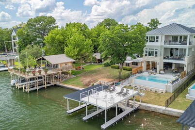 The 563 Villa | Concierge Services