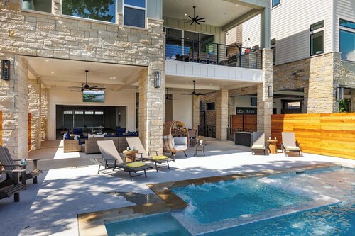 The 563 Villa | Concierge Services