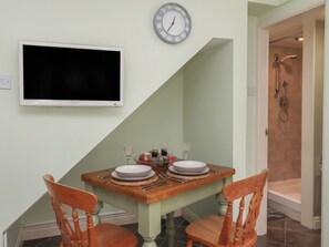 Cottage | Dining