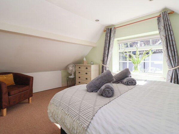 Cottage | Dihias secara berasingan, dilengkapkan perabot secara berasingan