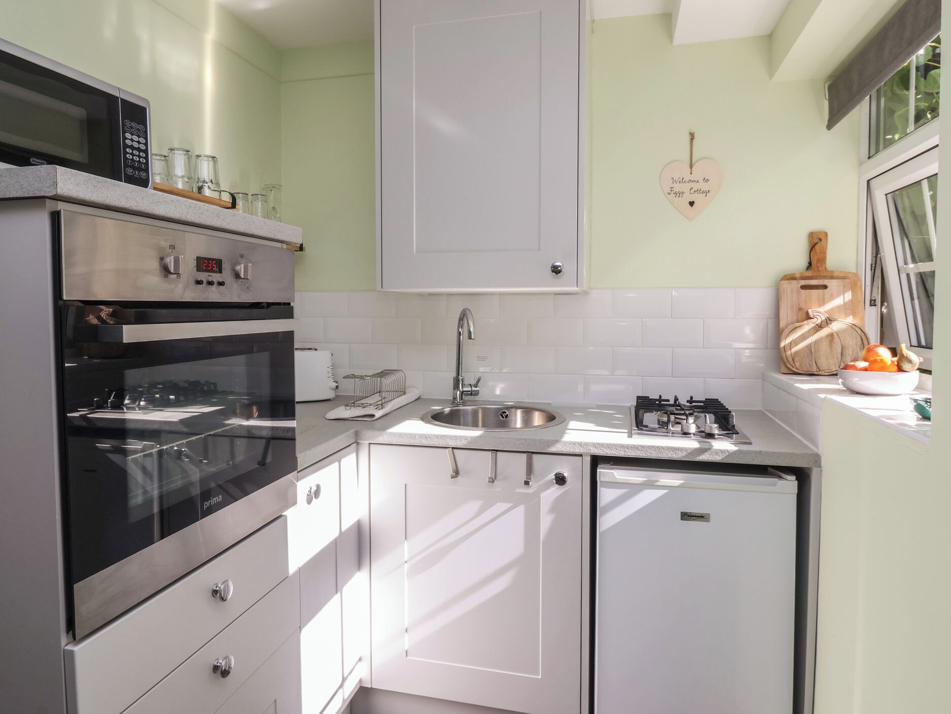 Cottage | Private kitchen | Cookware/dishes/utensils
