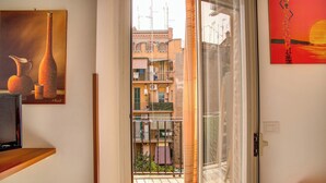 Interior - KNOWING ROME. (Roma)