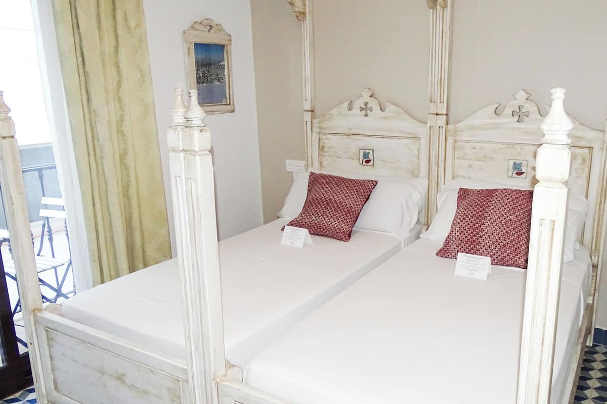 Down duvets, free minibar items, in-room safe, blackout curtains
