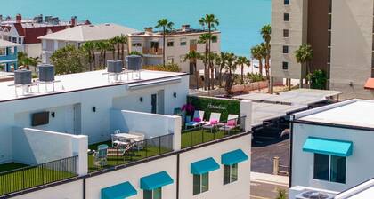Beachside Bliss | Rooftop Gulf Views & Fun Vibes