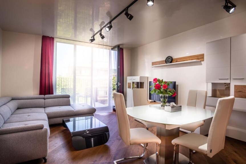 Luxury Apartment In Building Of The Year K55 Next To The Sea Garden+free Garage - Varna