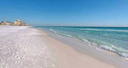 🌴Walk out to Beach-Beachside Pool-Studio Top of the Gulf 110🌴