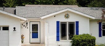 Kevins Place near PawPaw Lake!