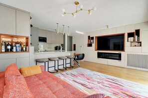 Interior - Giulia Prestige, apartment with Terrace Luxury & Comfort at the gates of Paris (Clichy)