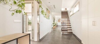 Villa Oasis in Madrid for 6, private pool and barbecue 20min from the capital city
