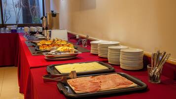 Desayuno continental incluido todos los días