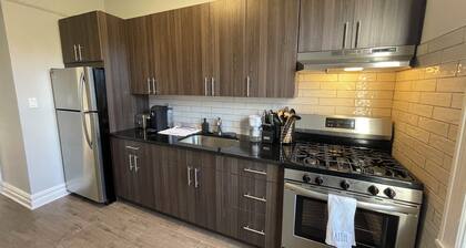 Cozy 1-bedroom apartment in excellent Queens Location with WiFi