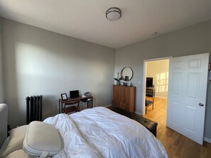 1 chambre, fer et planche à repasser, Wi-Fi gratuit, draps fournis