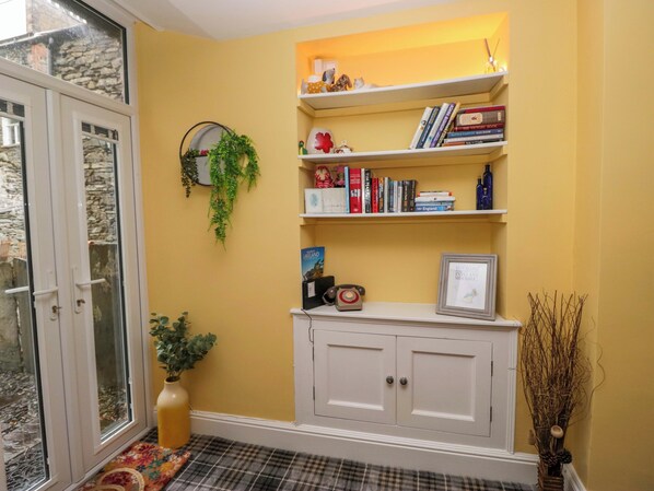 Interior - Poppy Cottage (Windermere)