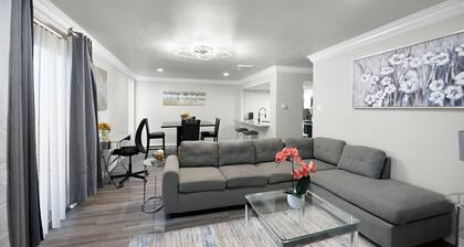 25% OFF-3BD/2.5BA-Condo-Six Flags-G.Prairie-GP32A