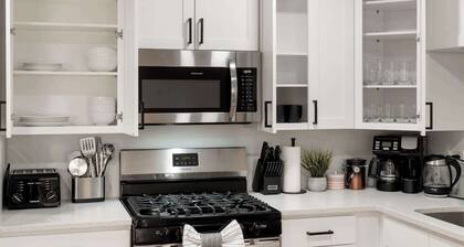 Free Parking, Workdesk, King Bed