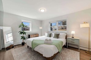 1 chambre, bureau, fer et planche à repasser, Wi-Fi