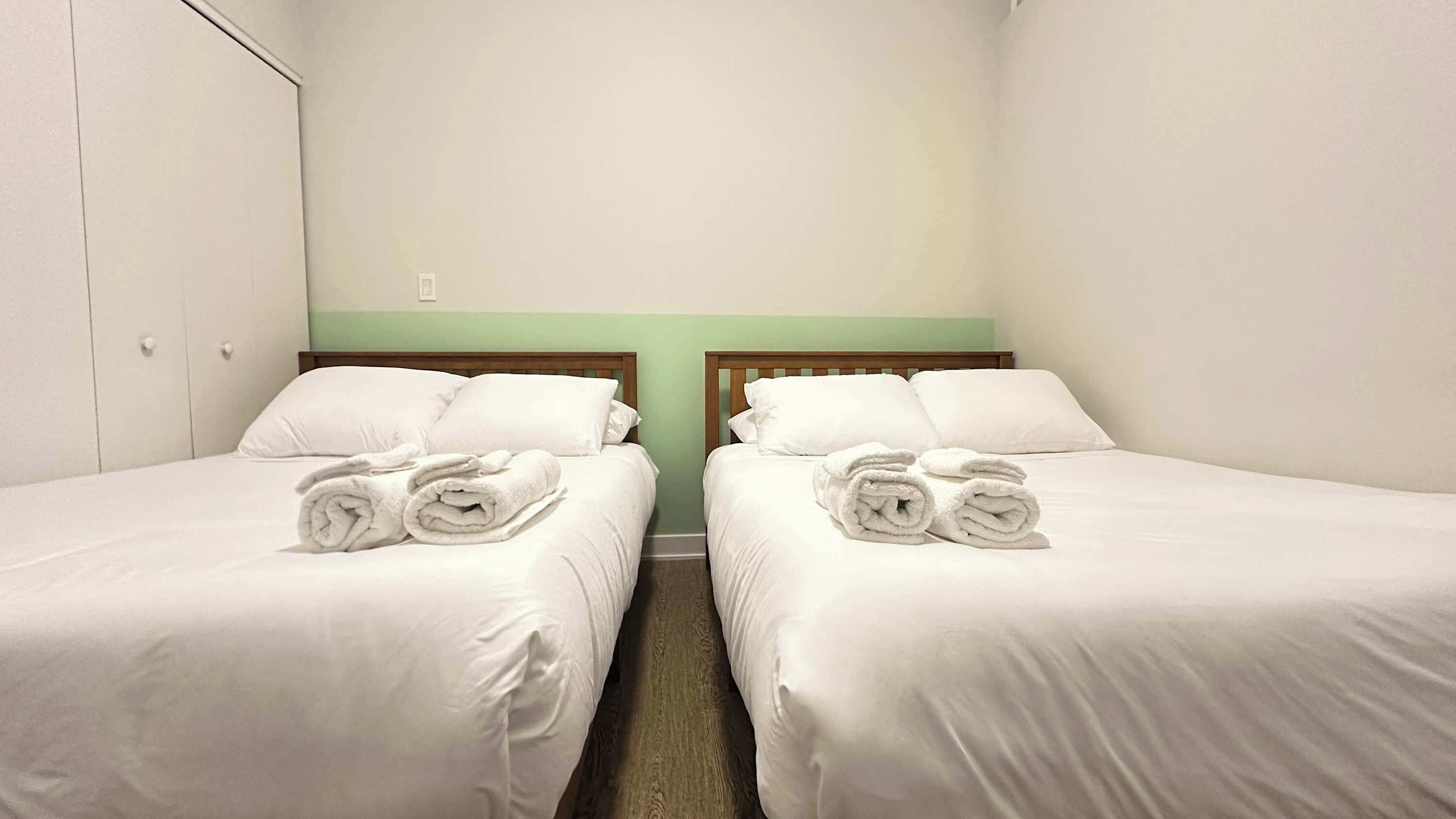 3 bedrooms, desk, iron/ironing board, WiFi