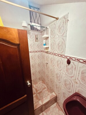 Handtücher, Seife, Toilettenpapier