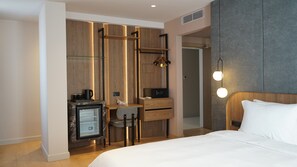 Standard-Doppel- oder -Zweibettzimmer | Minibar