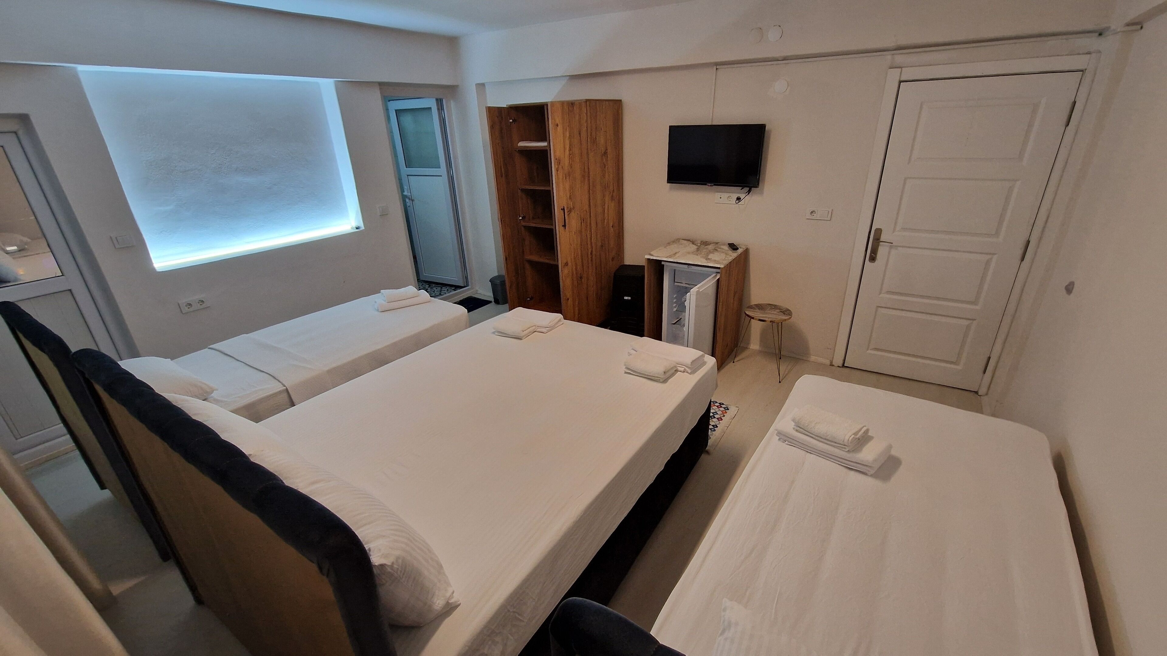 Premium bedding, Select Comfort beds, desk, laptop workspace