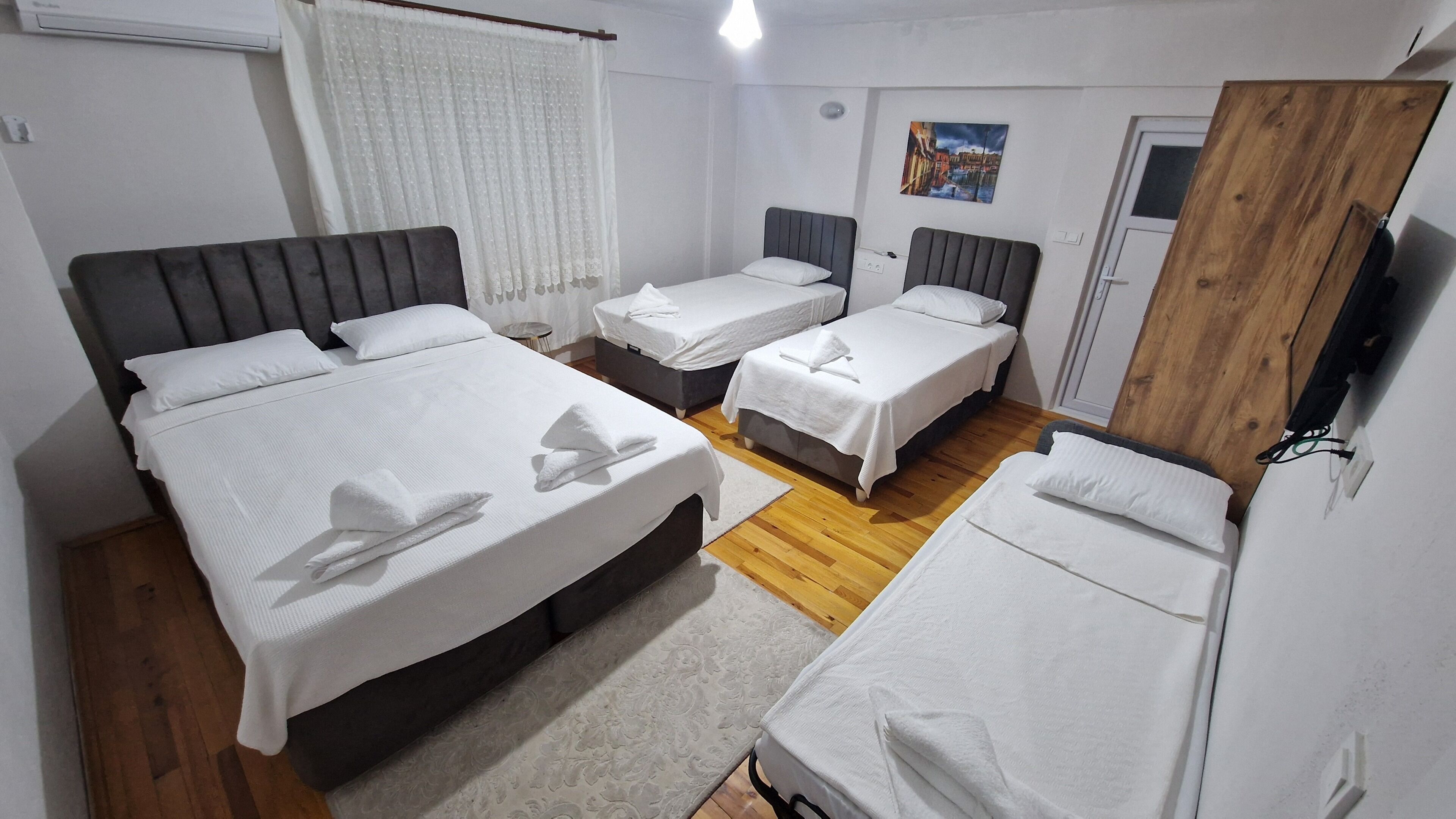 Comfort Quadruple Room, Non Smoking, Balcony | Premium bedding, Select Comfort beds, laptop workspace, bed sheets