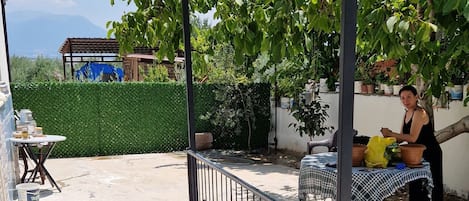 Vista frontal de la propiedad