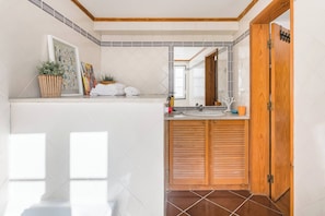 Appartement, 1 chambre | Salle de bain