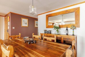 Apartamento, 1 quarto | Sala de jantar