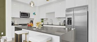 Stylish Retreat by Med Center