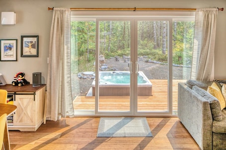 テレビ. A-Frame of Mind - Secluded Escape Hot tub