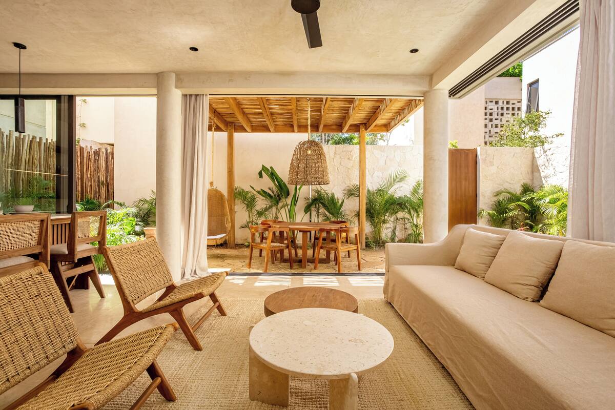 Romantic Villa, Pool View | Premium bedding, in-room safe, laptop workspace, iron/ironing board