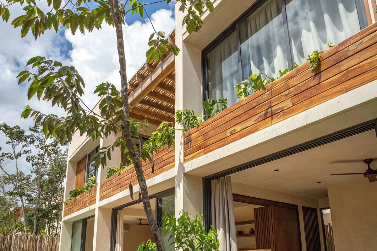 Deluxe Villa, Pool View | Premium bedding, in-room safe, laptop workspace, iron/ironing board