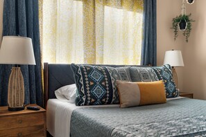 4 bedrooms, desk, iron/ironing board, travel cot