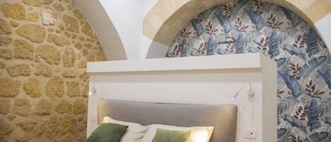 2 多间卧室、熨斗/熨衣板、WiFi、床单