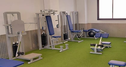 Flat in Villajoyosa With Sea Views & Pool