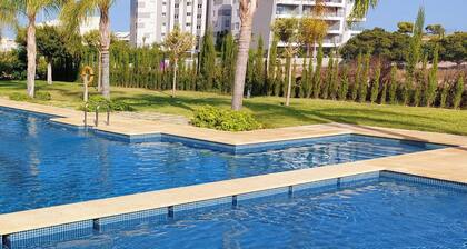 Flat in Villajoyosa With Sea Views & Pool