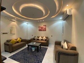 TV - Alwan Serviced Apartments (Khamis Mushait)