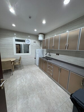 Vierbettzimmer | Eigene Küche