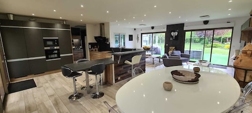 Large fully restored villa in Tours and 40 minutes from the BEAUVAL zoo