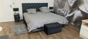 5 Schlafzimmer, Bügeleisen/Bügelbrett, WLAN, Bettwäsche