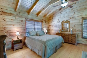 2 Schlafzimmer, Schreibtisch, Bügeleisen/Bügelbrett, kostenloses WLAN
