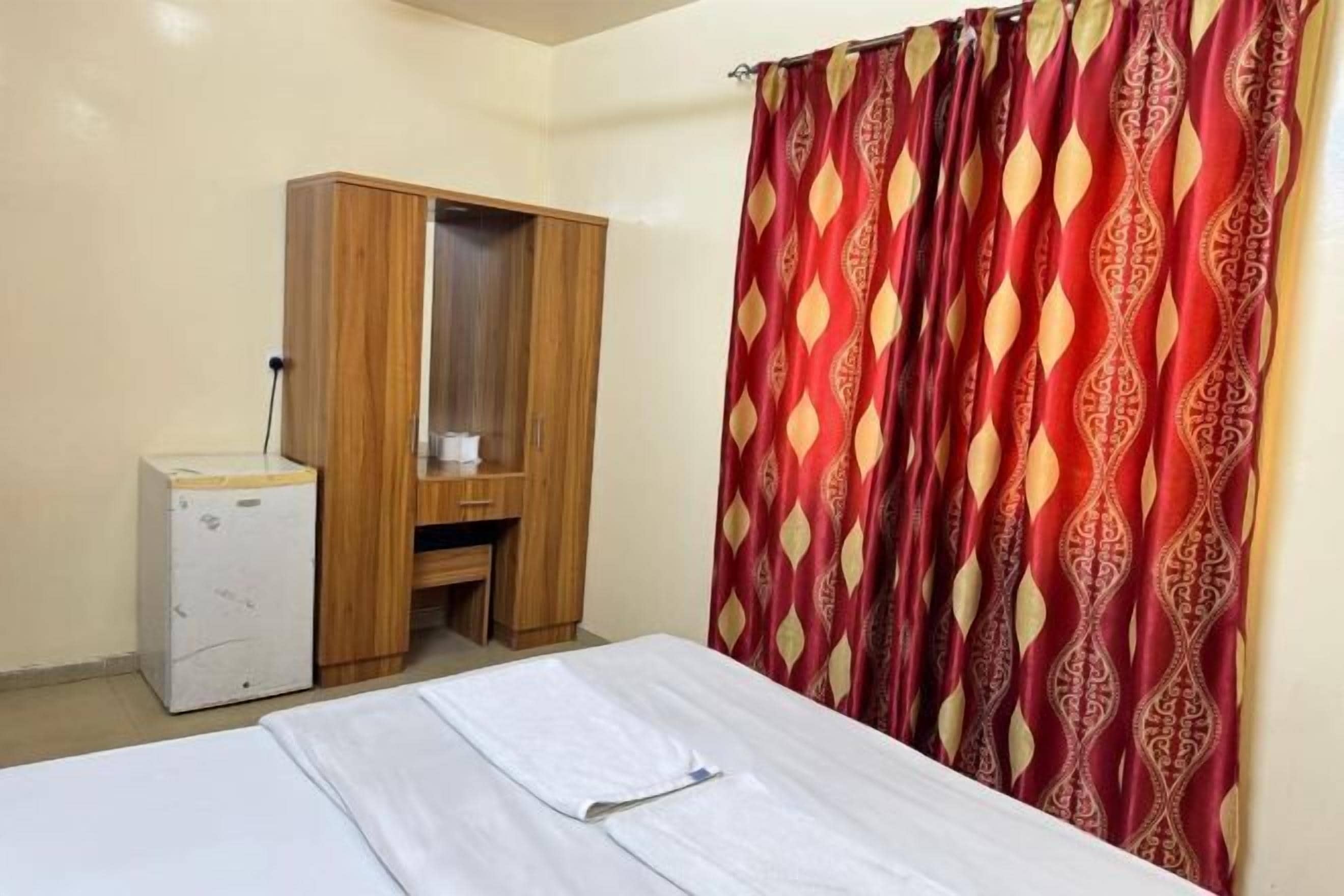In-room safe, desk, laptop workspace, blackout drapes